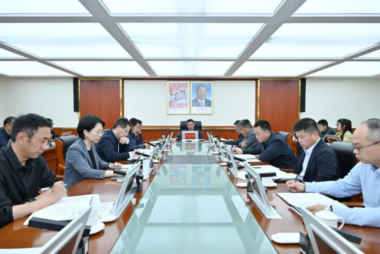 林芝市人民政府党组理论学习中心组召开2026年第5次学习会